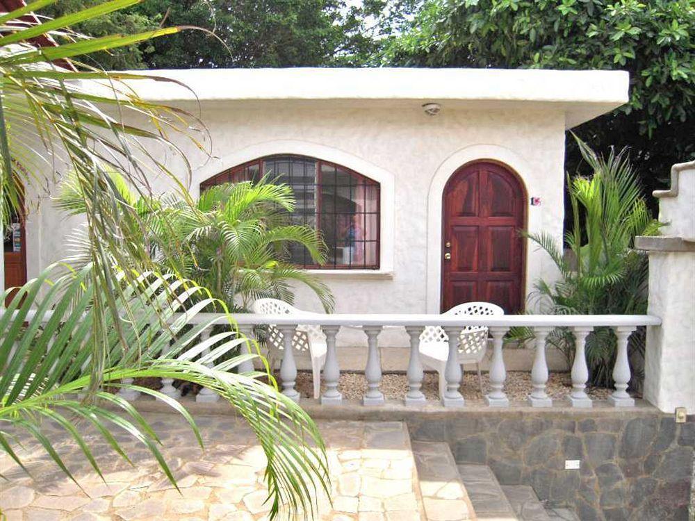 Hotel Flores (Adults Only) Tamarindo Exterior foto